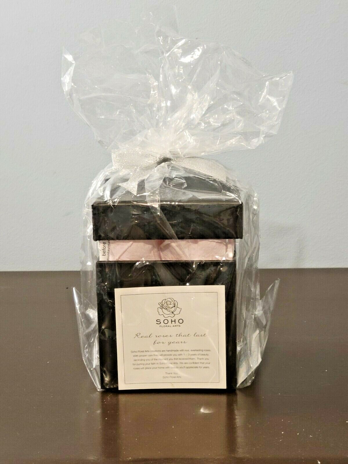 Soho Floral Arts 4 Real Long Lasting Pink Roses In A Black Box w/ Lid (NEW)