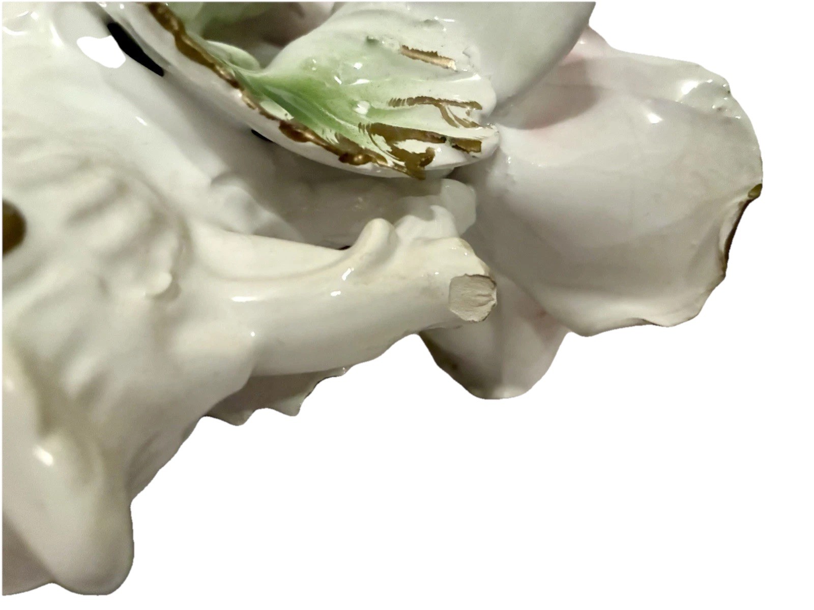 Vintage Capodimonte Italian Porcelain Pink and Yellow Seven Rose Centerpiece