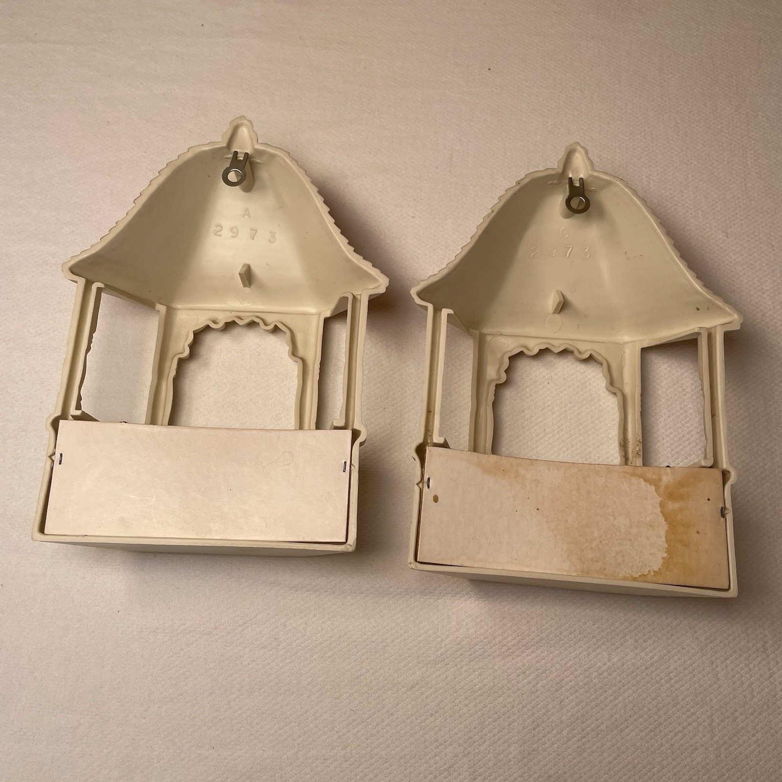 Retro Gazebo Wall Pockets Pair Vintage Cream Pink Plastic 70s Cottagecore Decor