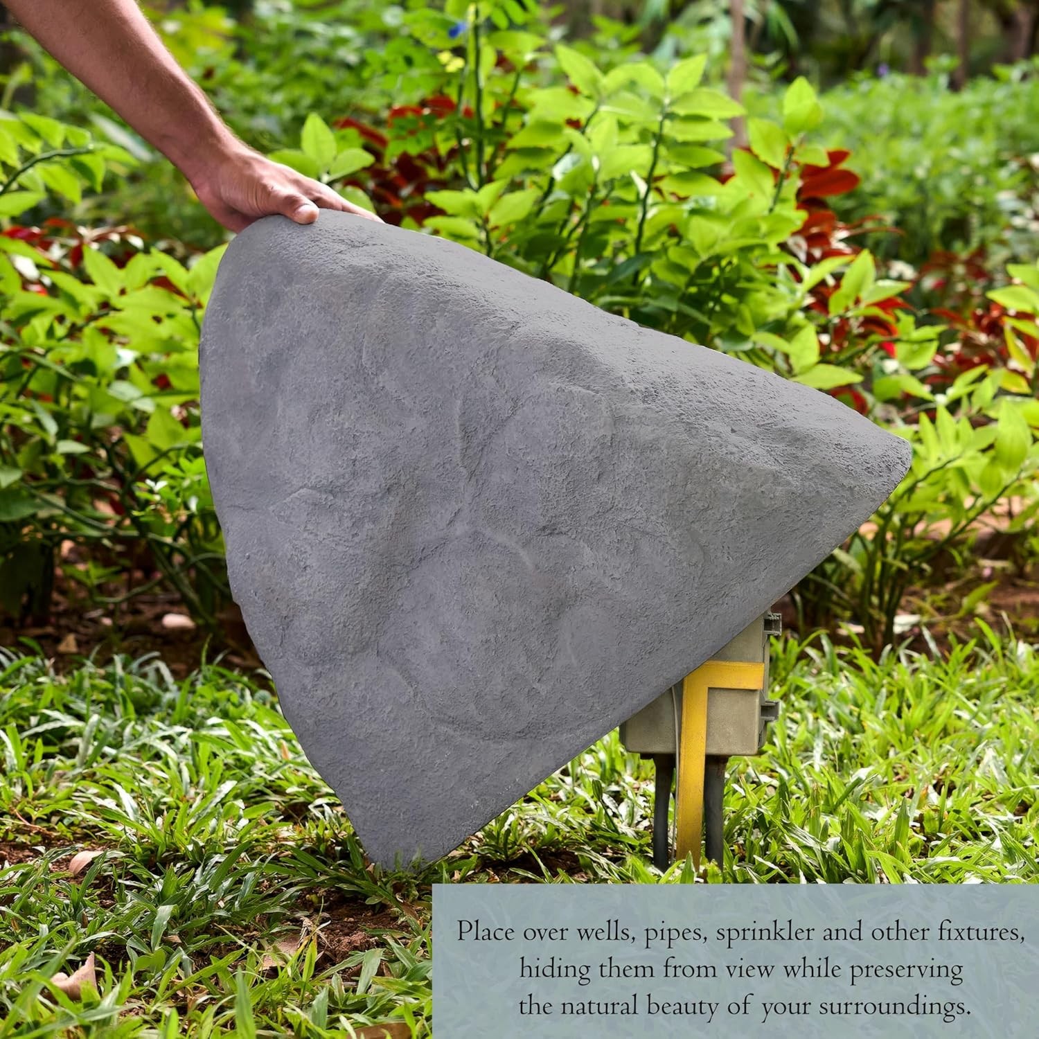 Decorative Outdoor Weather-Resistant Artistic Artificial Faux Stone Rock, Garden