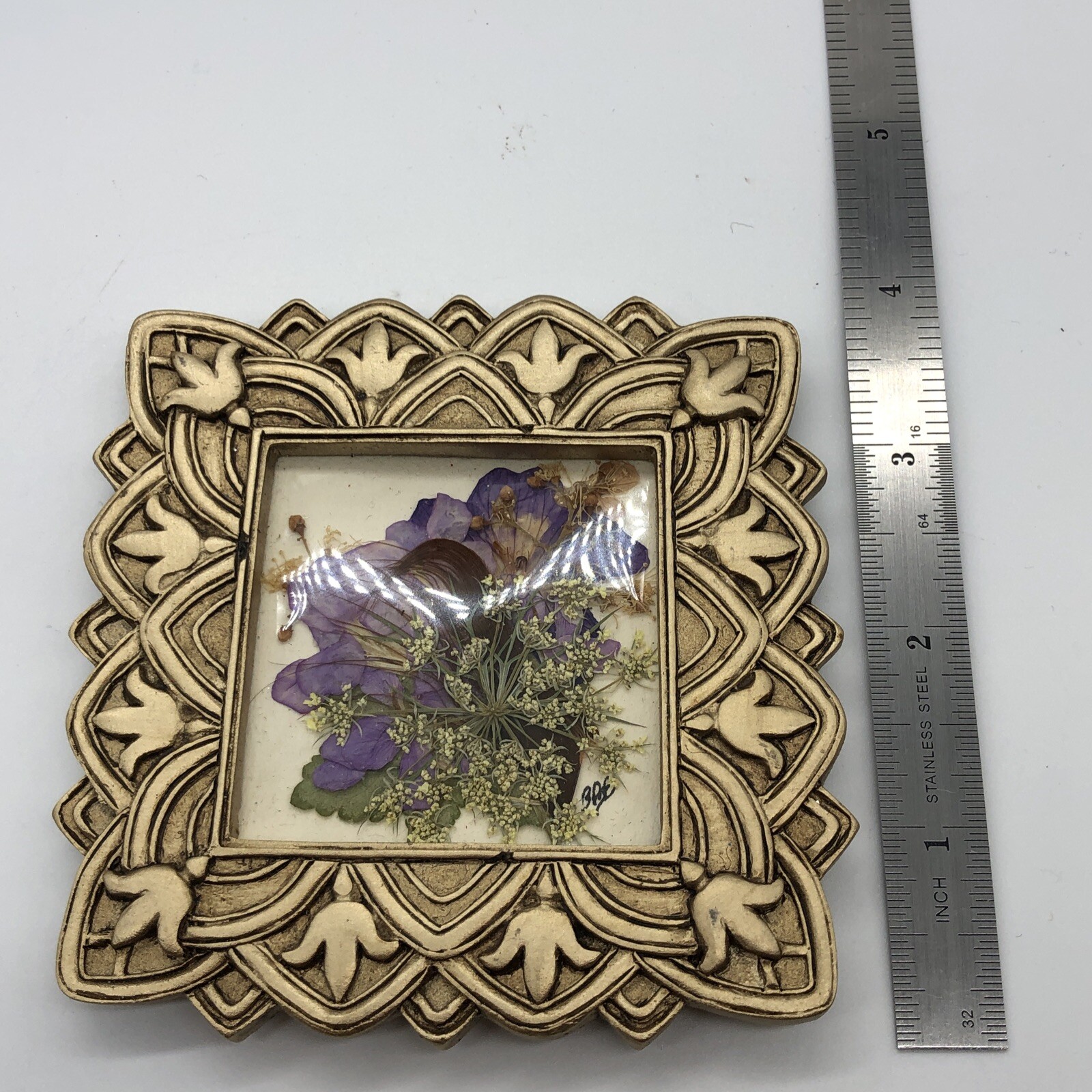 A UNIQUE Handmade FRAMED FLOWER Picture with Real Dried Flowers One-Of-A-Kind