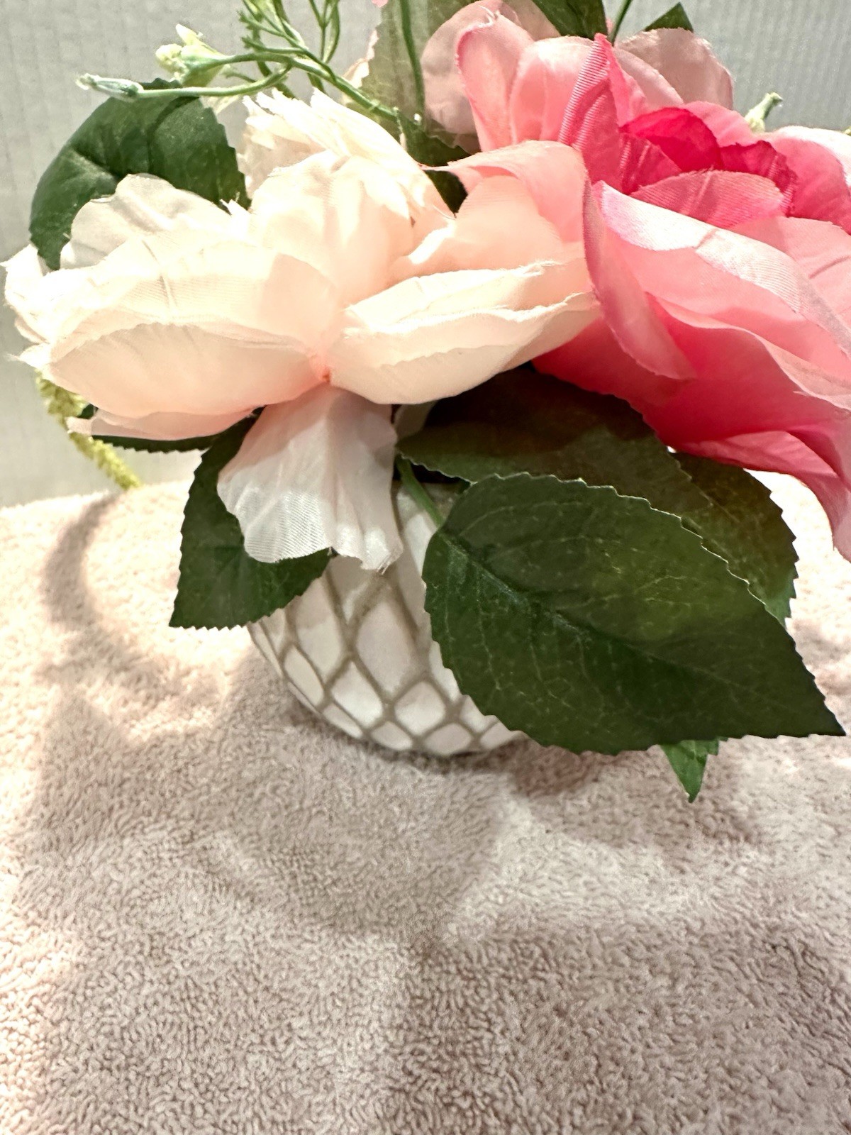 New with Tag Pink Flower Arrangement with Vase Ceramic Vase 10×10