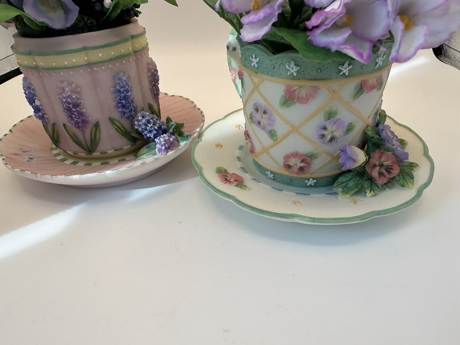Set of 2 Resin Teacups Mug with Faux Flowers A Richesco Corp CottageCore Decor