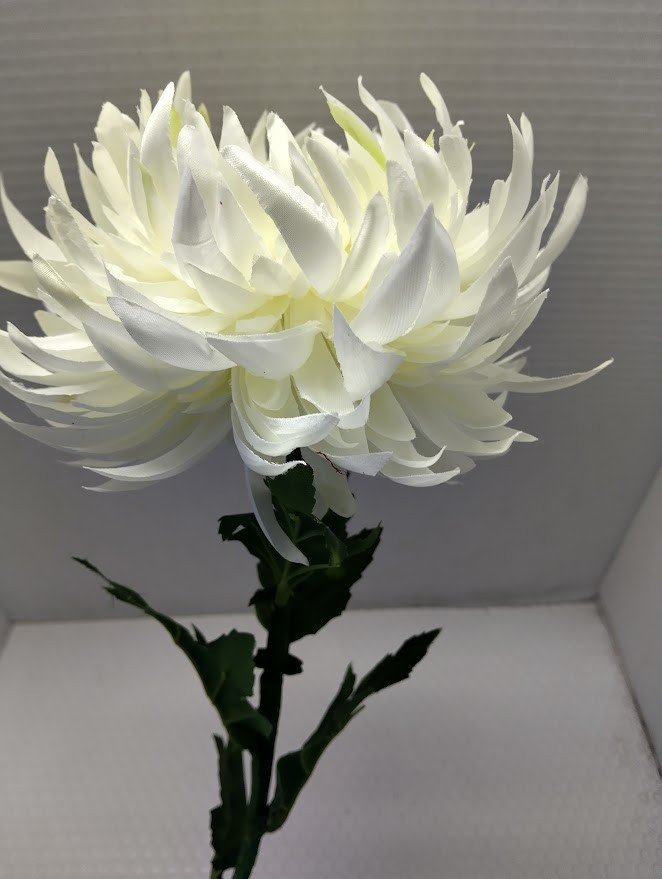 Artificial natural feel chrysanthemum stems WHITE