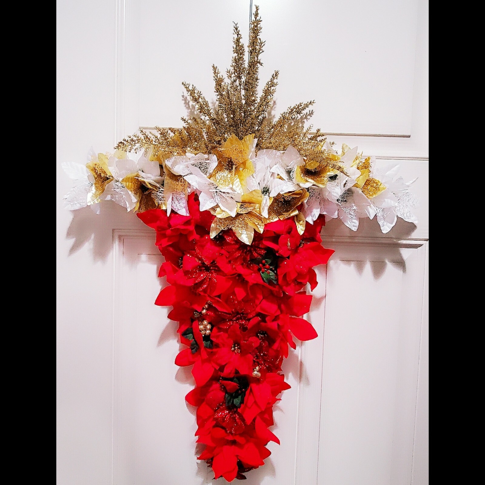 Indoor outdoor floral Wreaths. Each wreath is specially handmade.