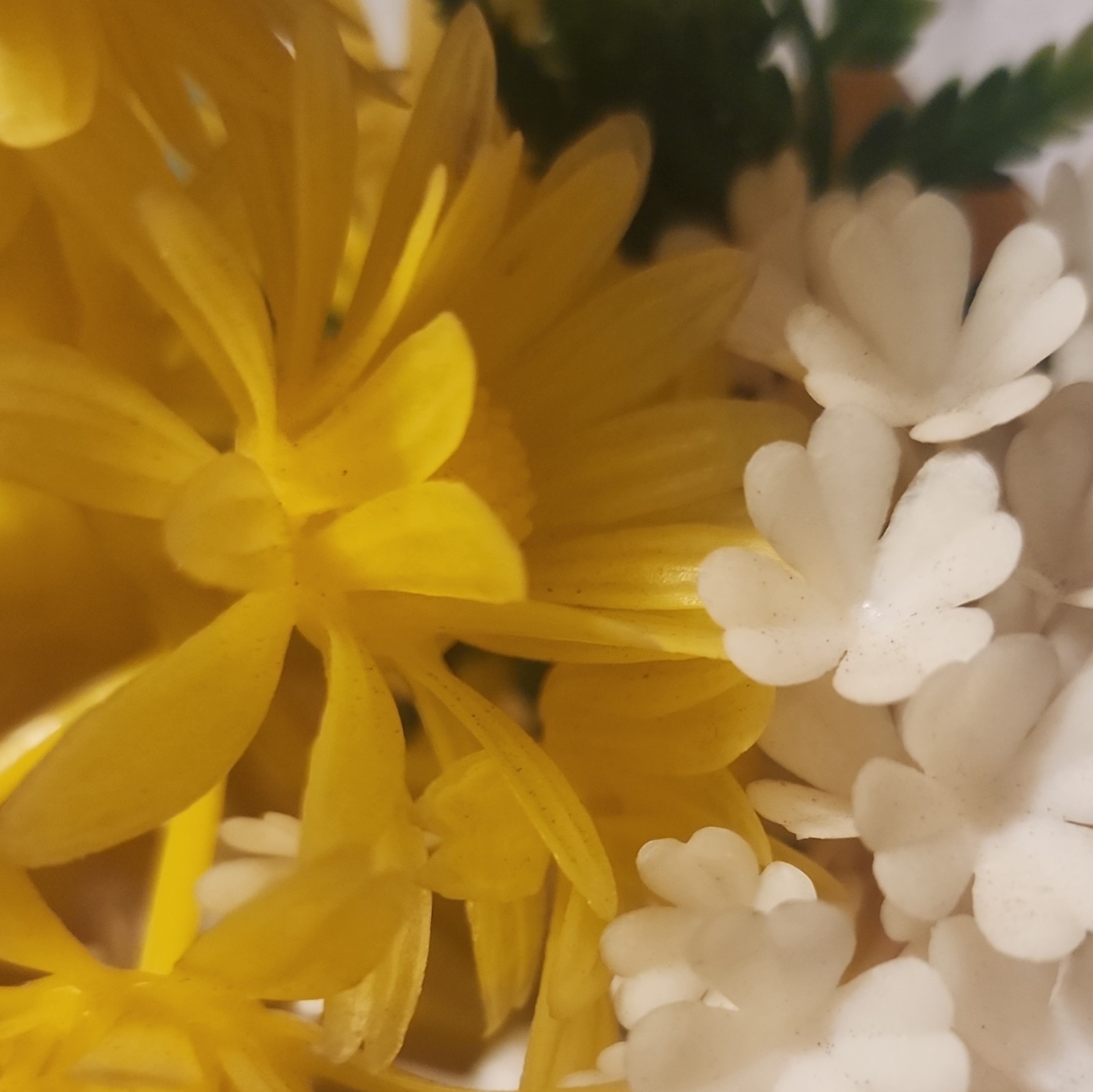 Artificial Yellow White Daisy Easter Floral Arrangement Centerpiece Egg Holder