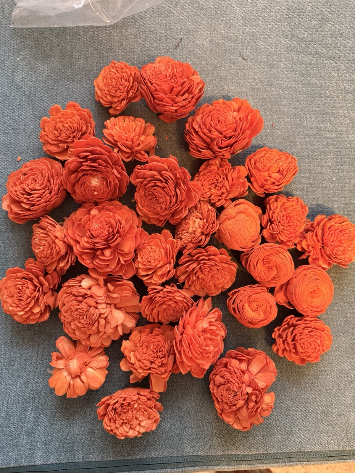 Wood Flowers Crafting Styles Multiple Colors, Sizes 2″-5″