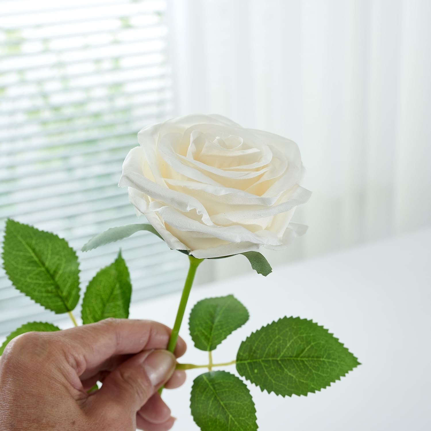 50pcs Ivory Roses Artificial Flowers Bulk Fake White Roses Silk Flower