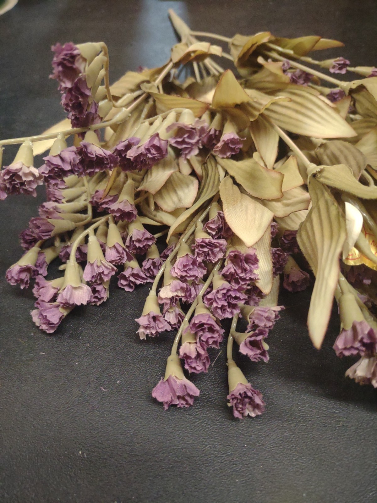 18″ Dried-Look Silk Statice Bush 11 Stems Medium Purple, Papery Dry Fall Foliage