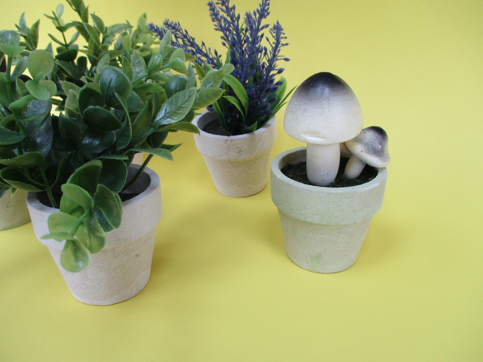 5 PLANTS IN POTS Artificial Small Fake home/office MUSHROOMS LAVENDAR GREENS
