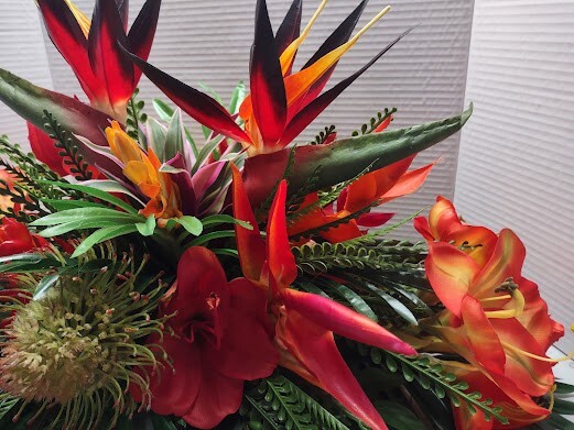 Large Tropical Table Centerpiece