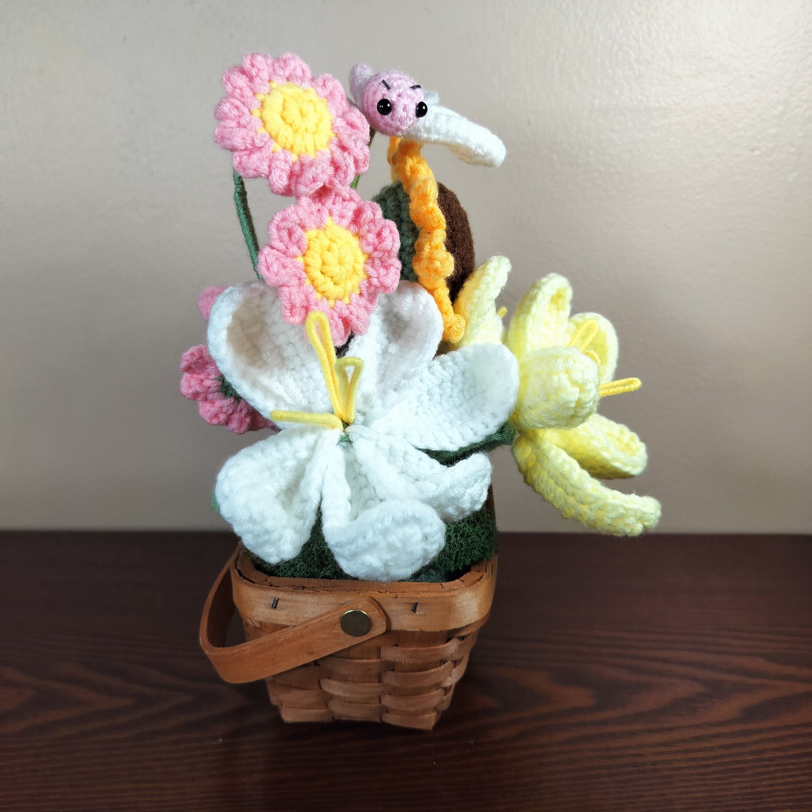 Handmade Crochet Flower Bouquet In Basket w/ Dragonfly Sunflower Lily’s Daisies