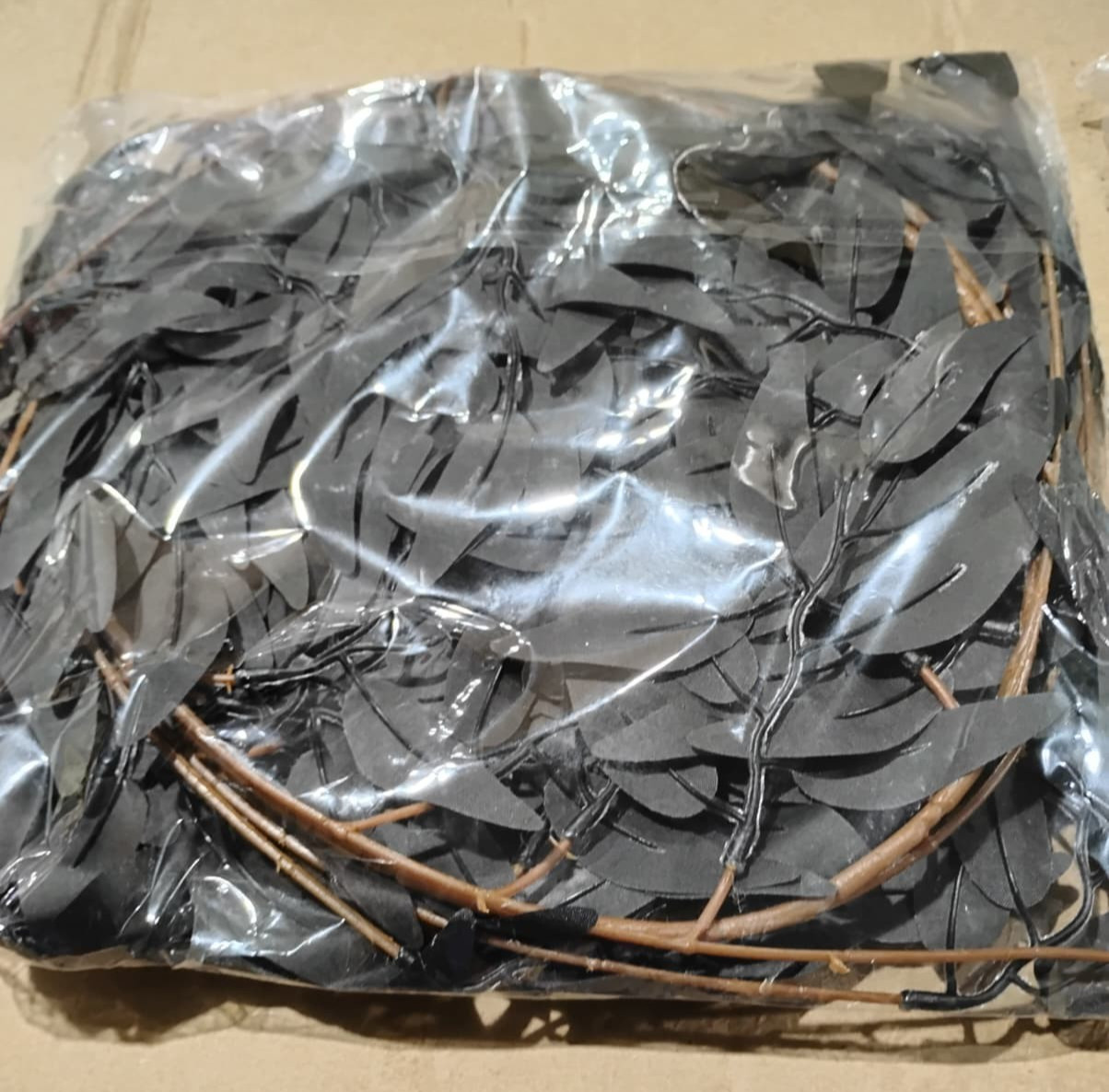 RECUTMS Artificial Black Willow Leaves Vine Twigs Whit Light 5.7Ft Fake Hanging
