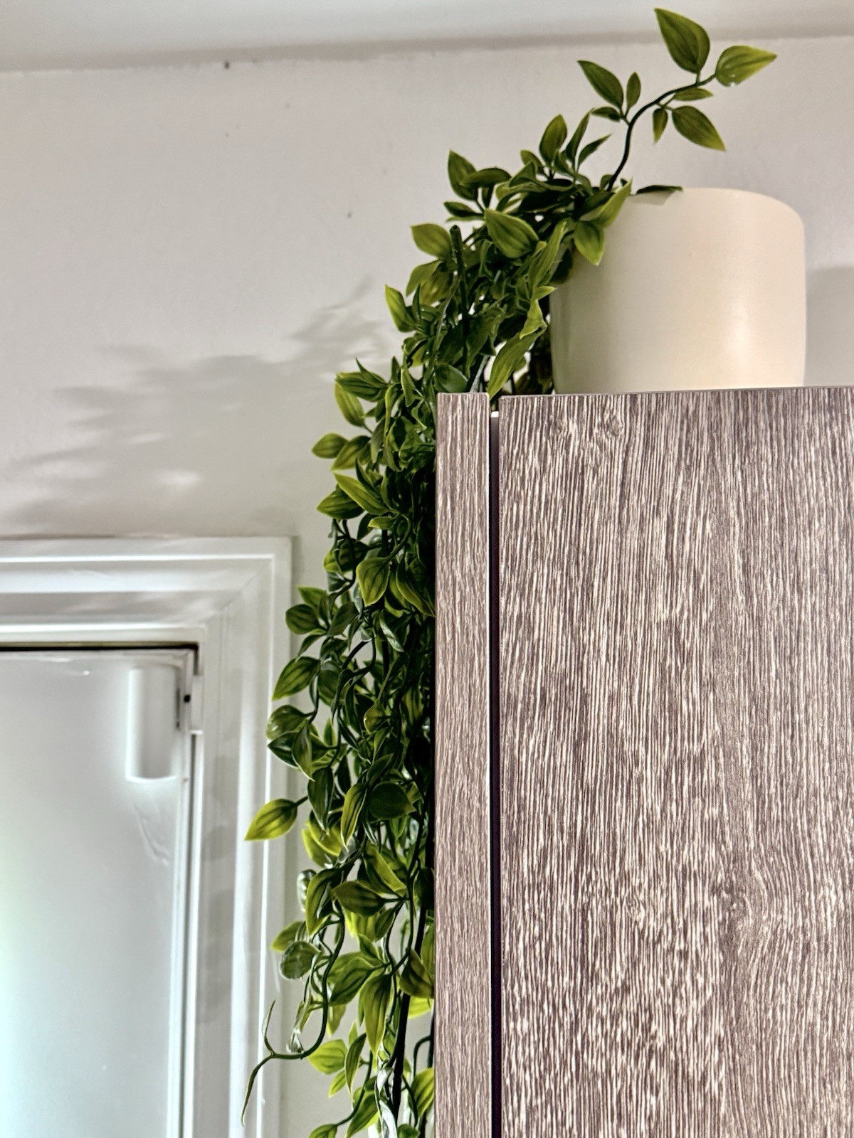 Artificial Hanging Vine Plant Faux Greenery Trailing Leaves White Pot Home Decor