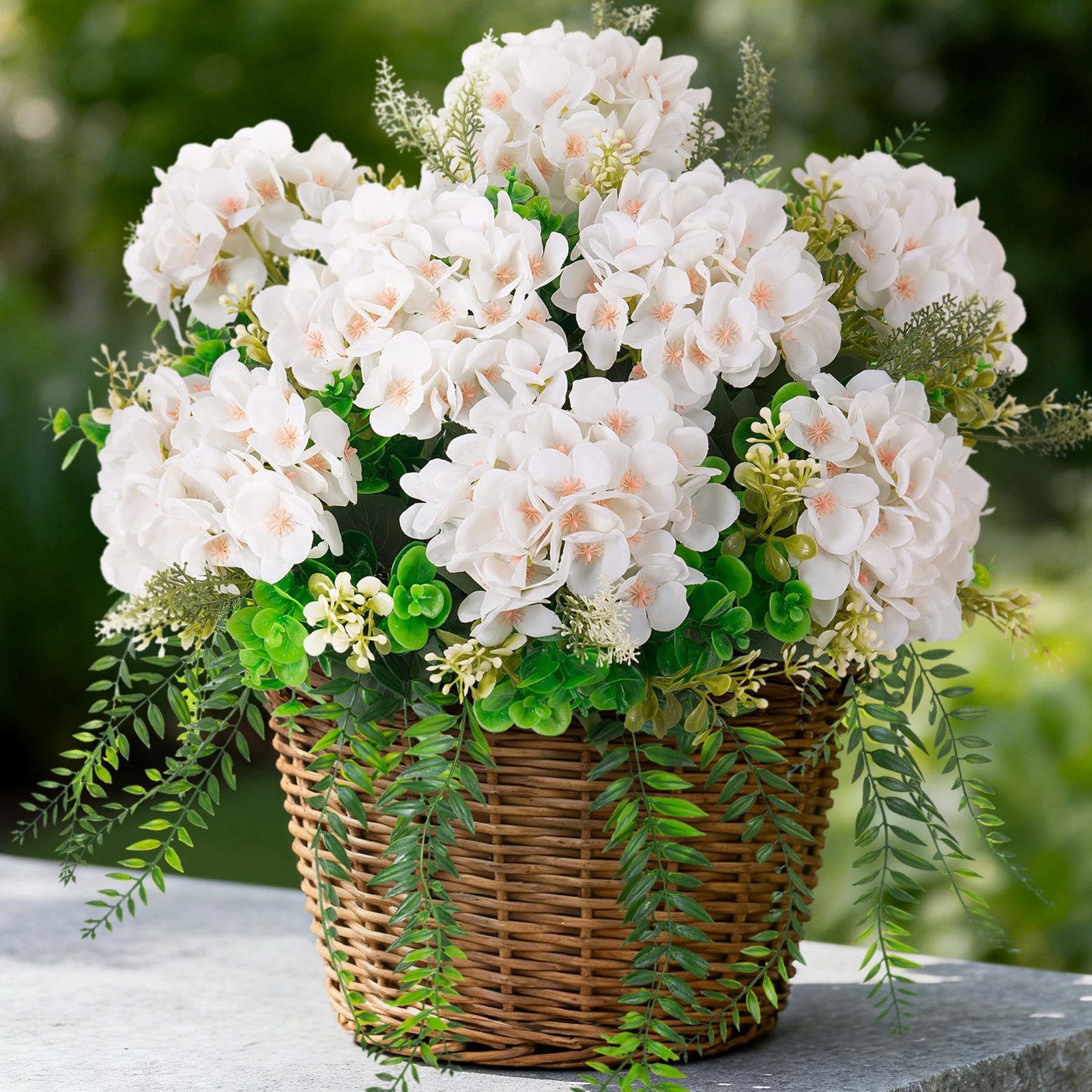 Artificial Hydrangea Flowers Silk White Fake Flower with Eucalyptus for Outdo…