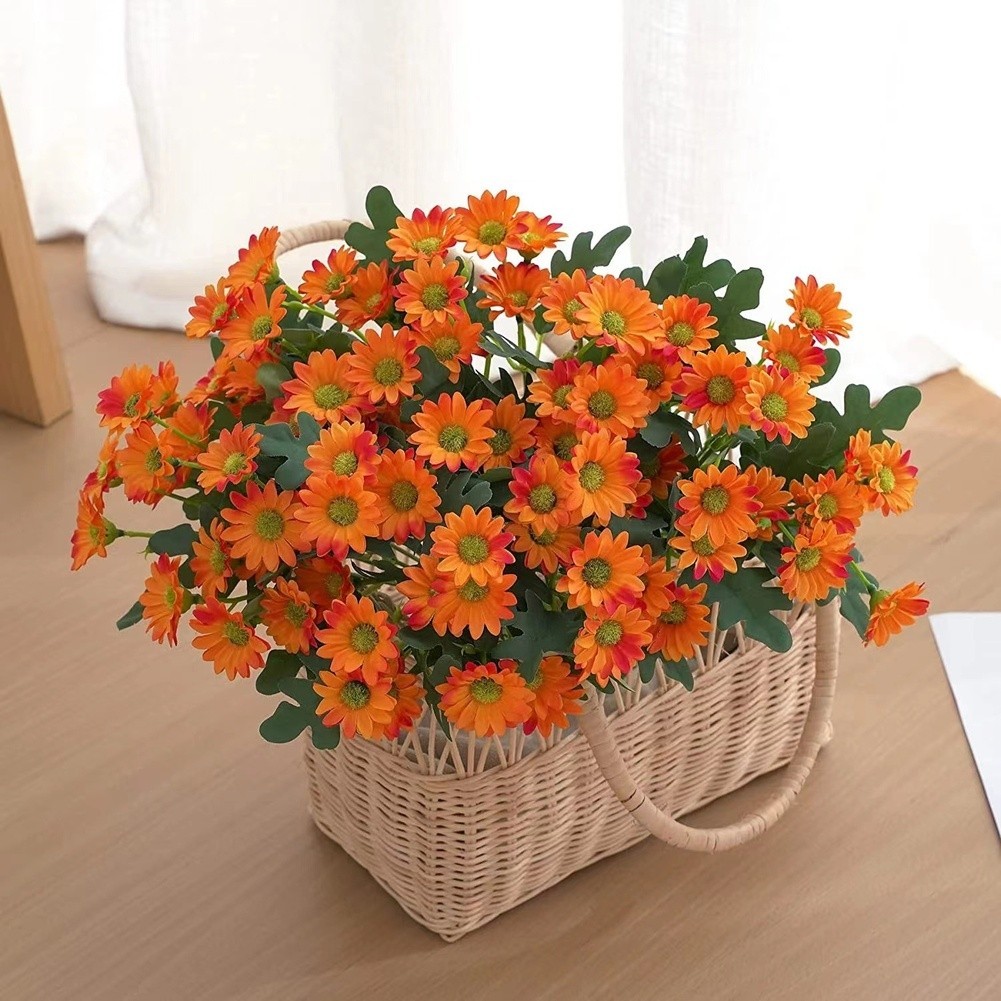 Chamomile Daisy Bouquet Made of Silk and Plastic for Living Room Bedroom Decor