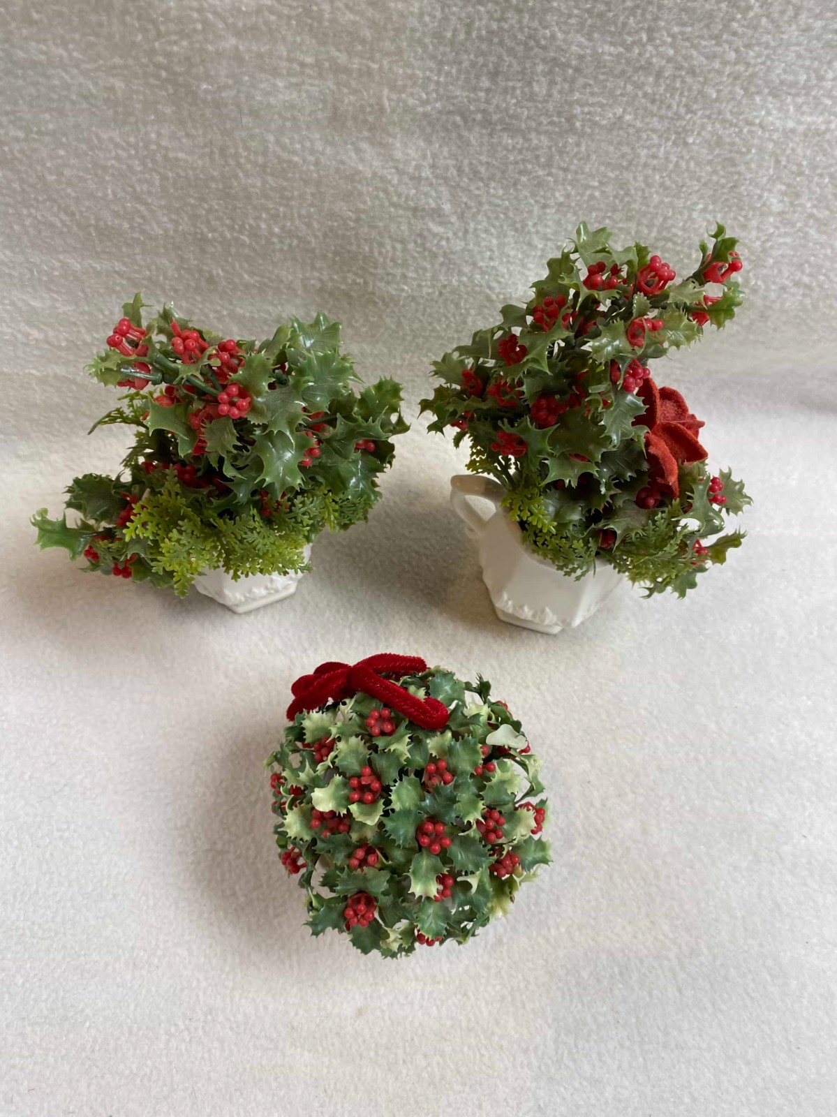 Vtg 3 Inarco Plastic Foliage (Holly/Roses) Displays in White Pitchers/Containers