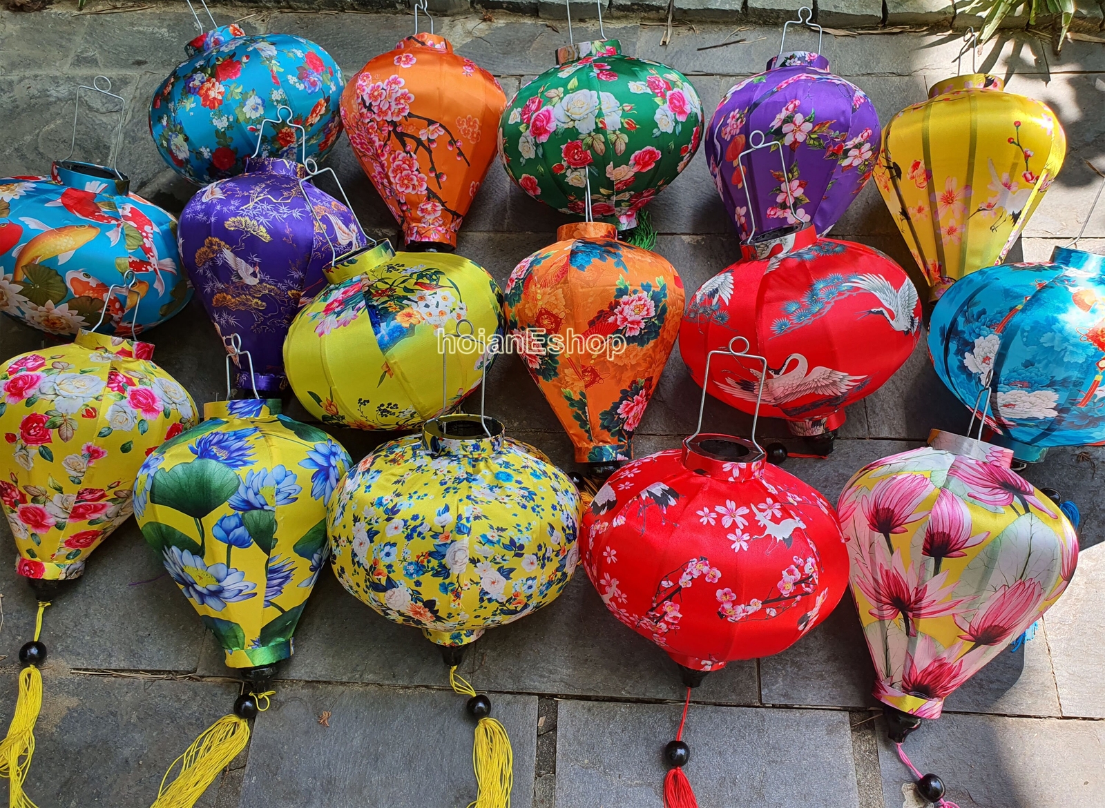 Set 30 Vietnamese Bamboo Silk Lanterns 35cm for Wedding Restaurant Decorations