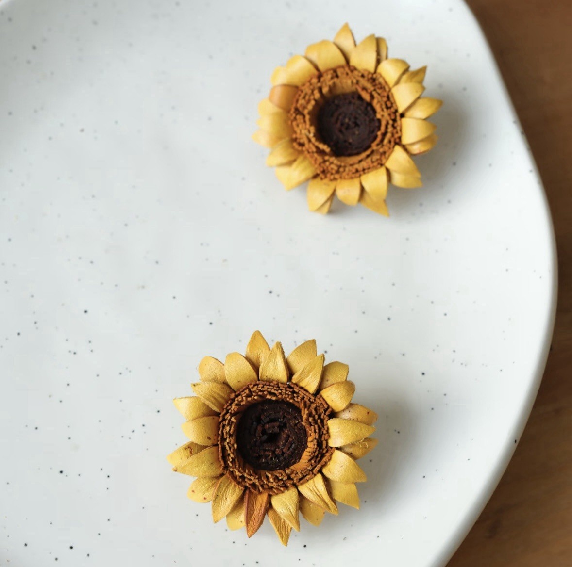 Finely Handcrafted Sunflower Leather Brooch | 100% HANDMADE | GIFT CHOICE