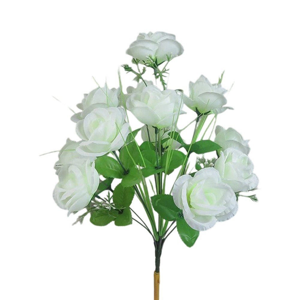 Artificial Roses Resembling Fresh Cut Flowers for Wedding and Banquet Setup