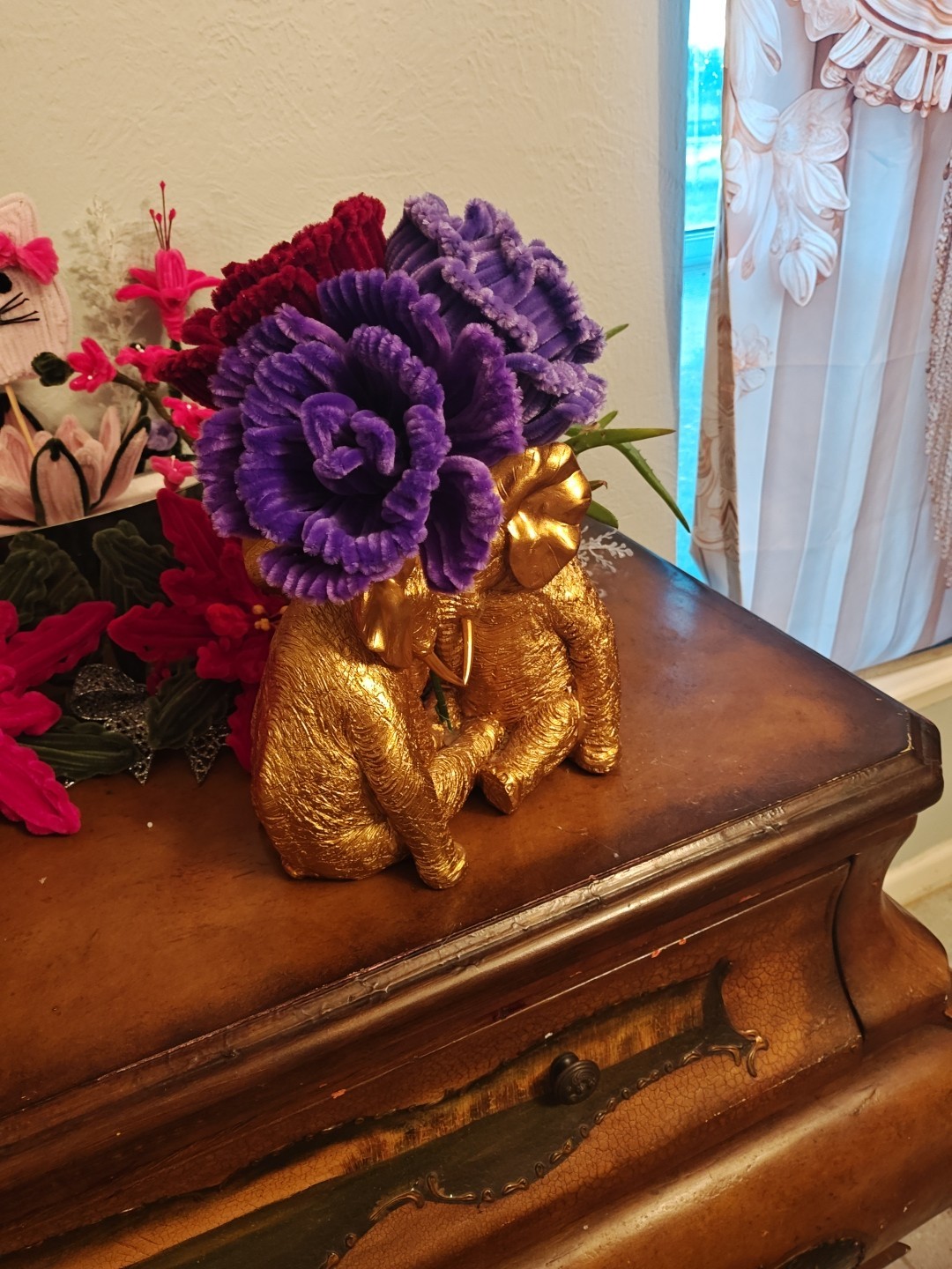Three Beutifull Roses Floral Two Shades of Purple and A Red Rose