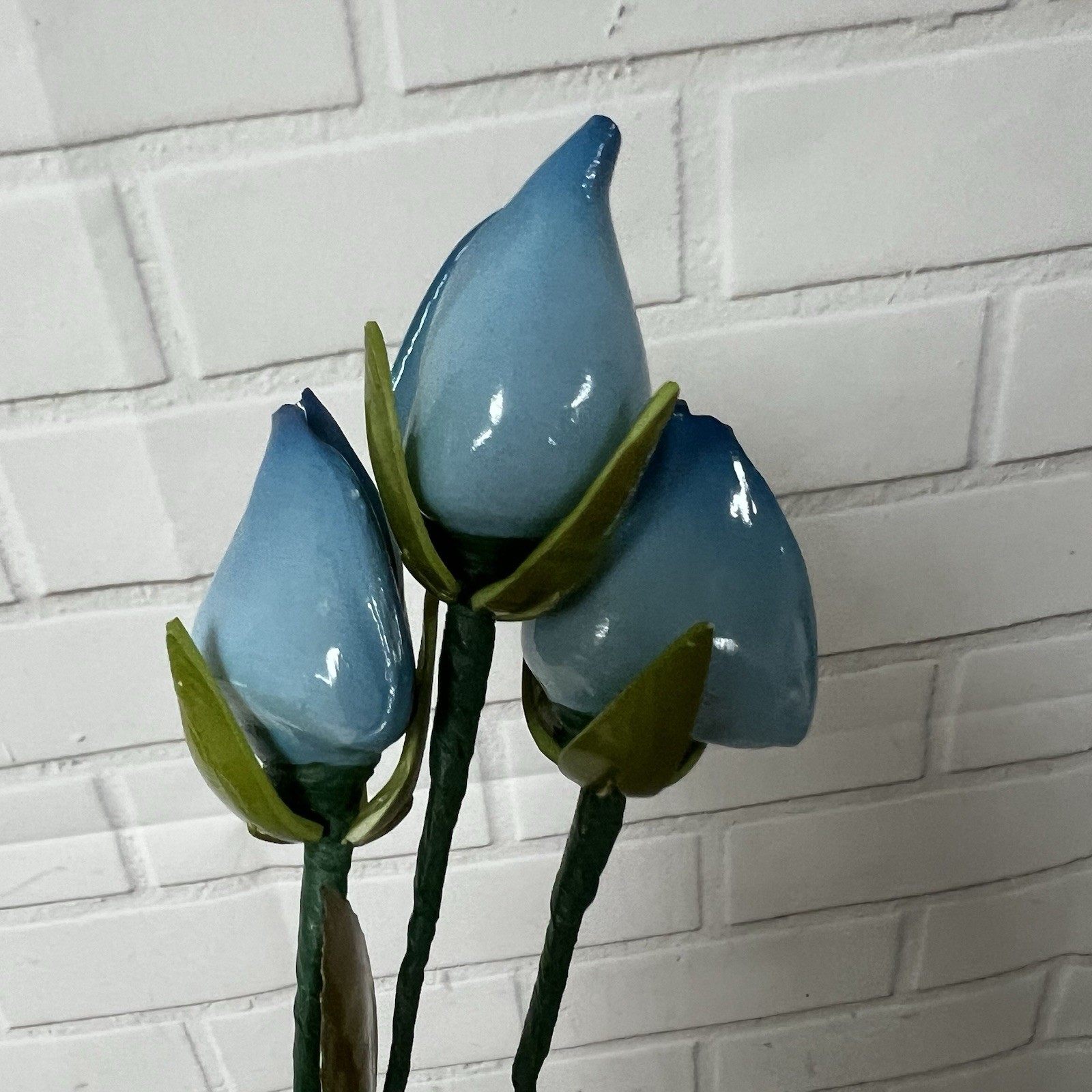Vintage Set Of 3 Blue Ceramic Tulips Rosebuds Flowers Decor Stems Leaves
