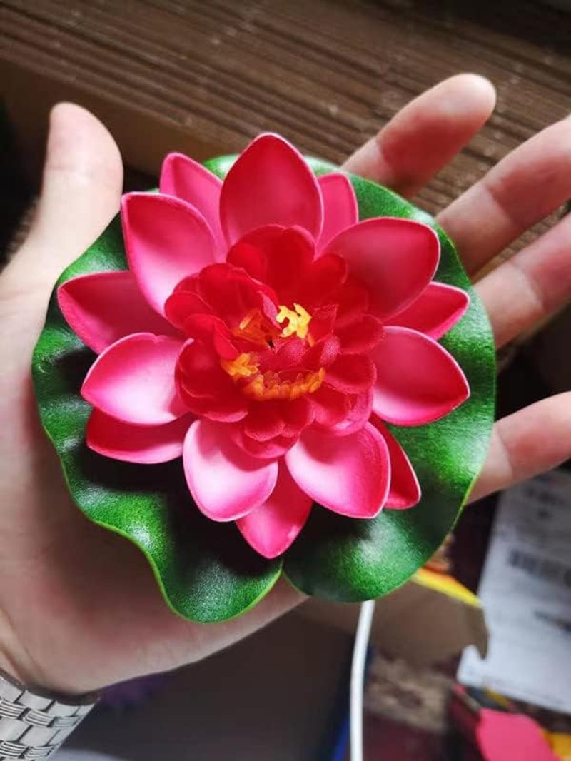 7 Pcs Artificial Floating Lotus Flower with Water Lily Pad for Pond Pool Decor