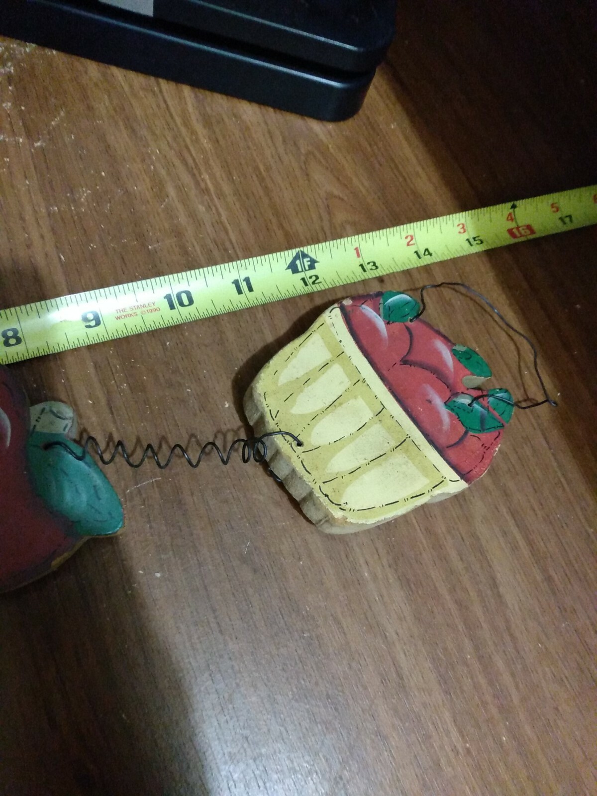 Hanging Apple Decor Eg