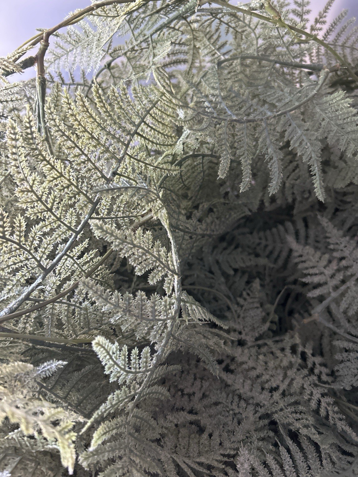 Faux Fern Greenery / Artificial Fern Table Décor Fillers – Wedding & Event Decor