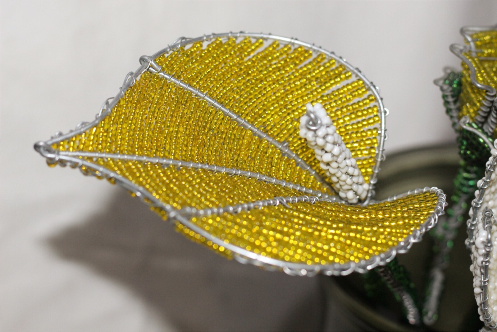 7 Beaded Flowers by Job Guwhe. Roses, Lillies, Sunflower, Daffodil, Strelitzia