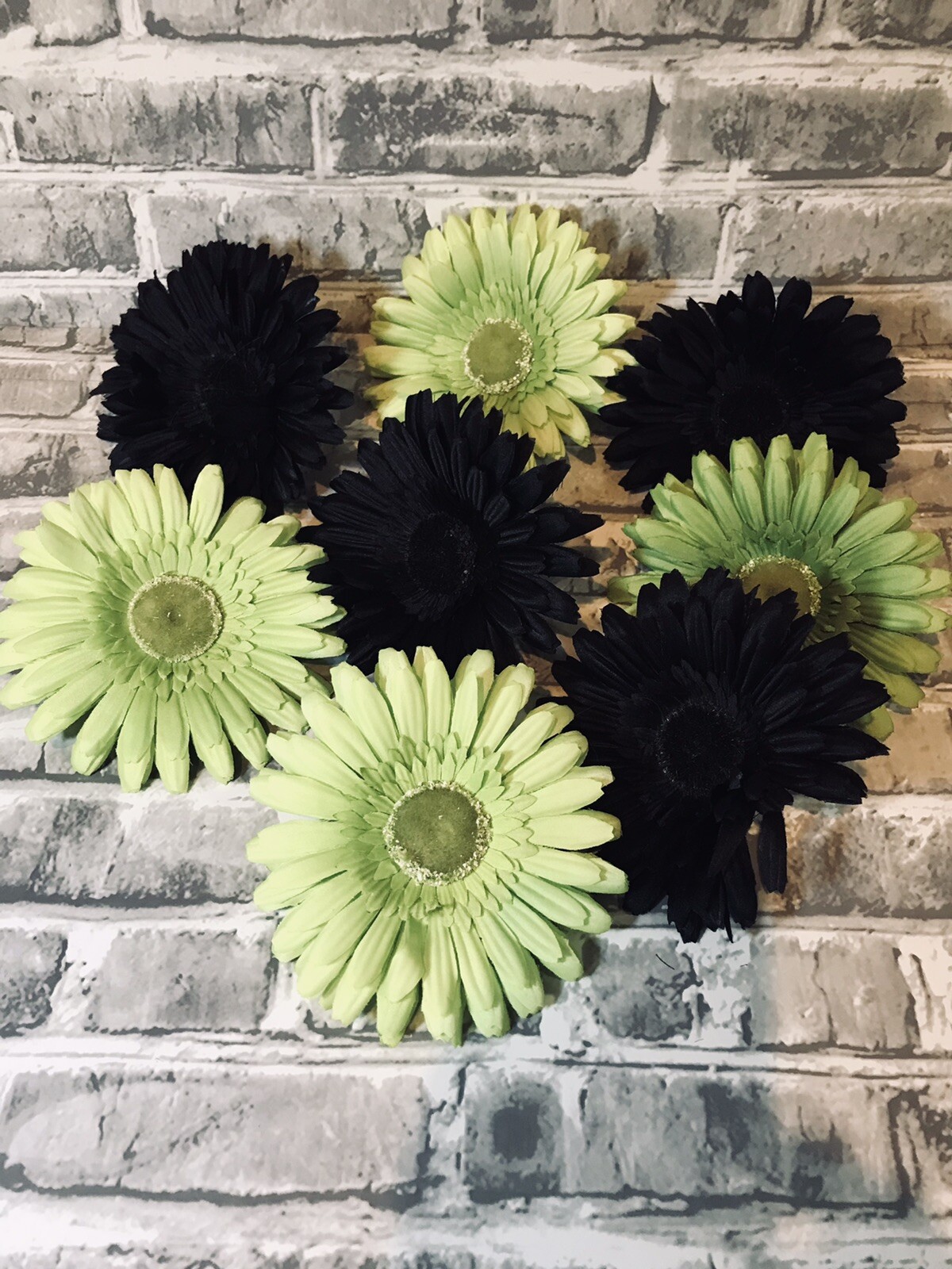 Gerber Silk Daisies 4 1/2” Flowers No Stem Black & Green Vase Fillers Crafts X8