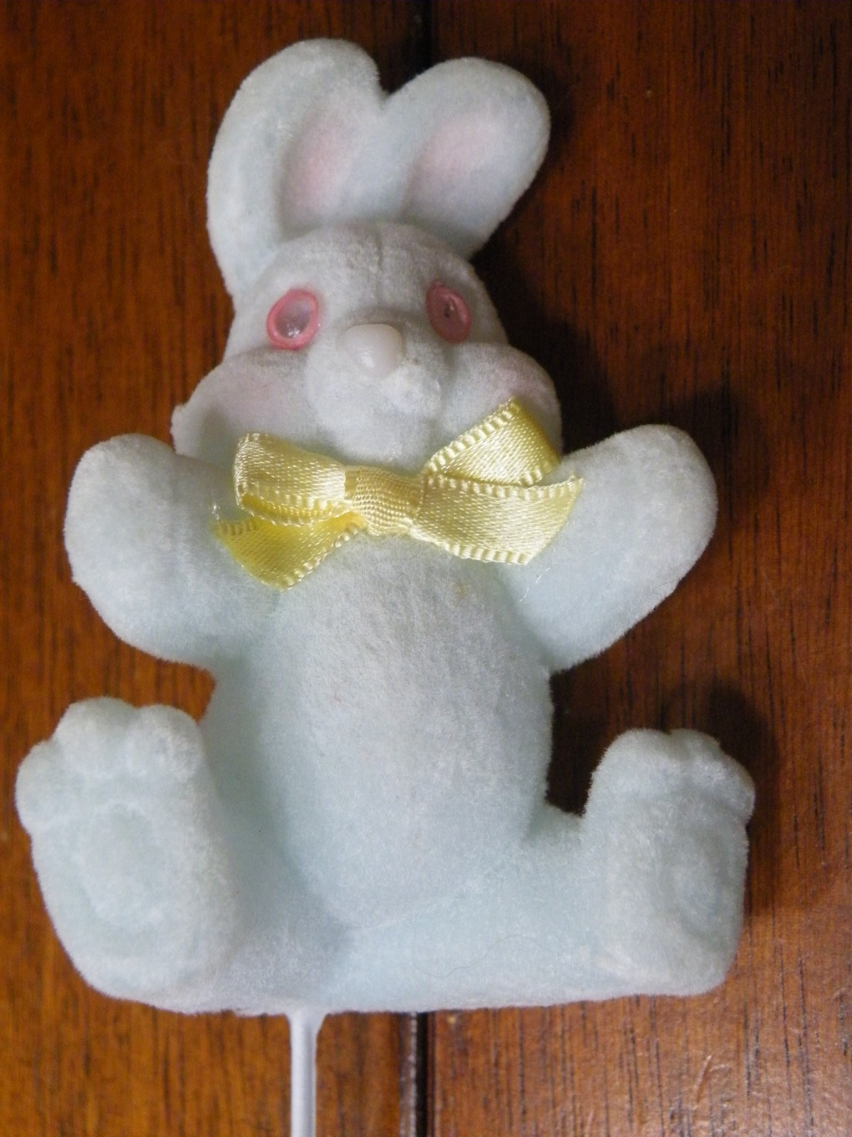 1 VINTAGE Flocked EASTER Bunny Rabbit WHITE with PINK Eyes PICK Free Ship