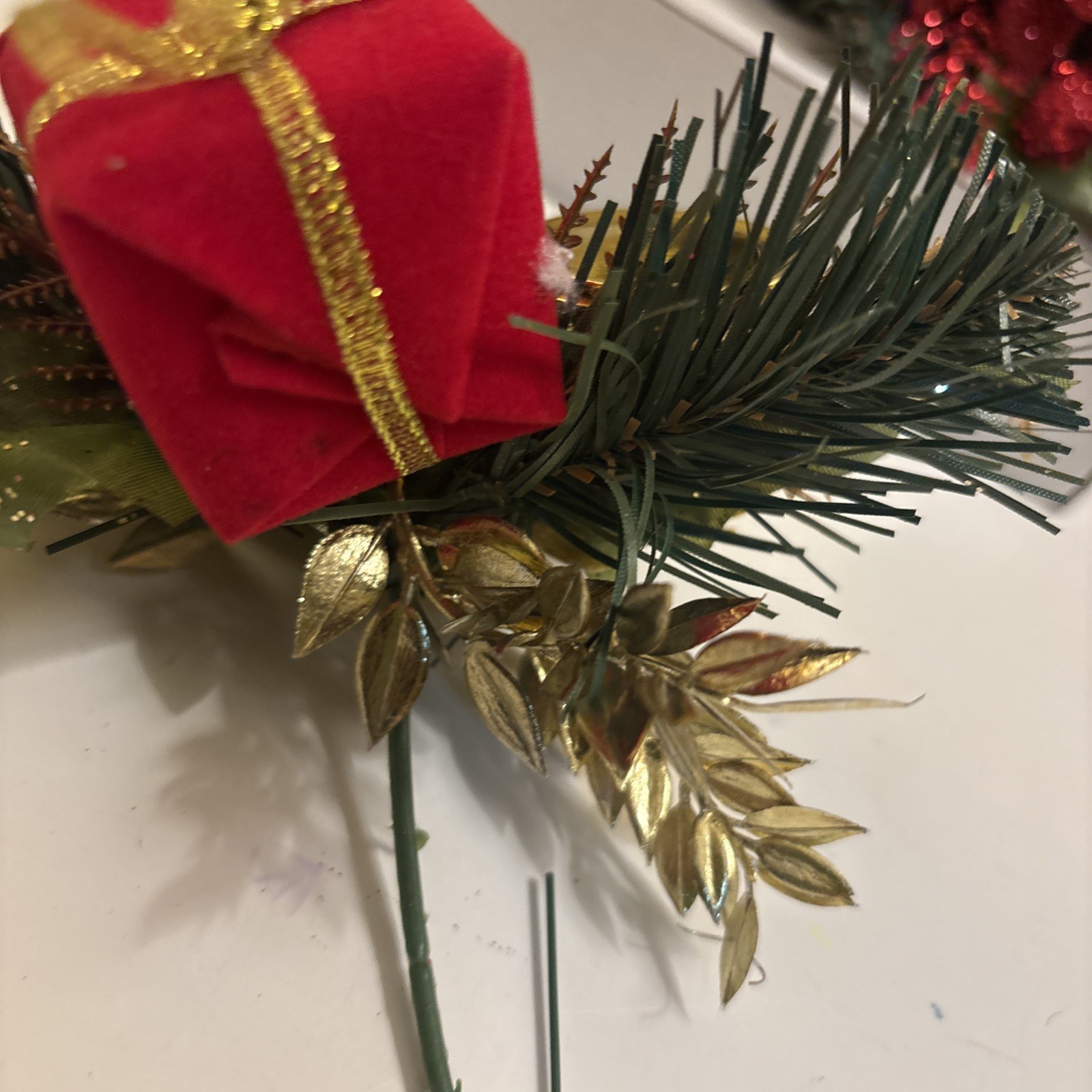 Vtg Christmas Winter Plastic Greenery Plastic Floral Pick Set Of 3 (a47