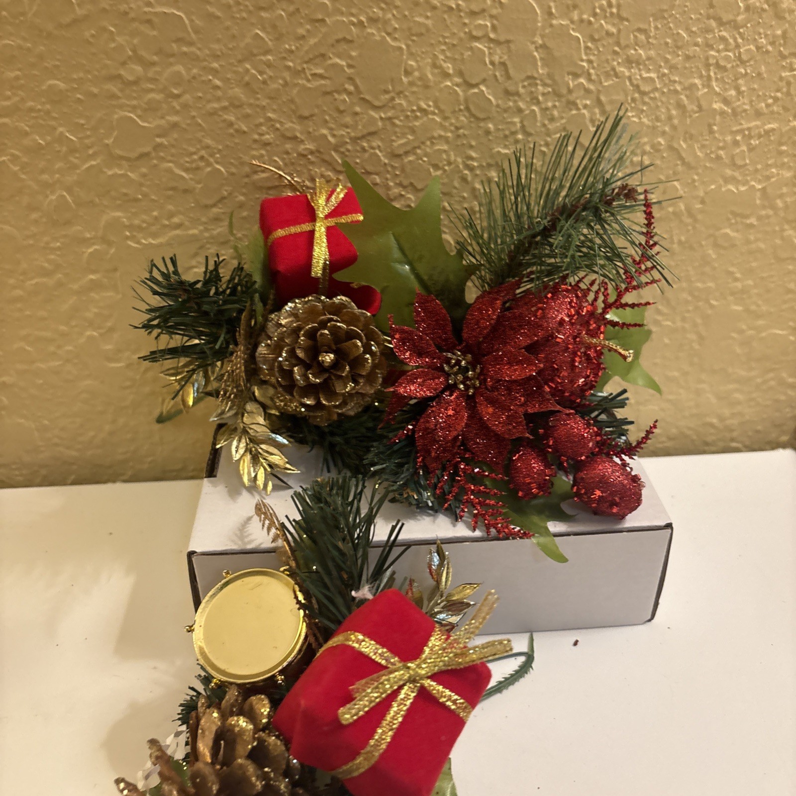 Vtg Christmas Winter Plastic Greenery Plastic Floral Pick Set Of 3 (a47