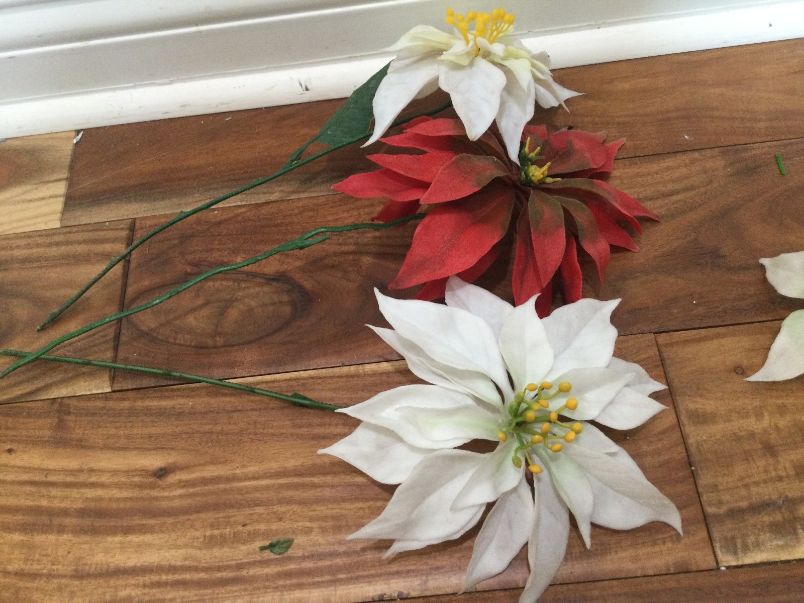 set 3 + extra ’60 Poly Plastic Hong Kong poinsetia large 6” bloom 11”length