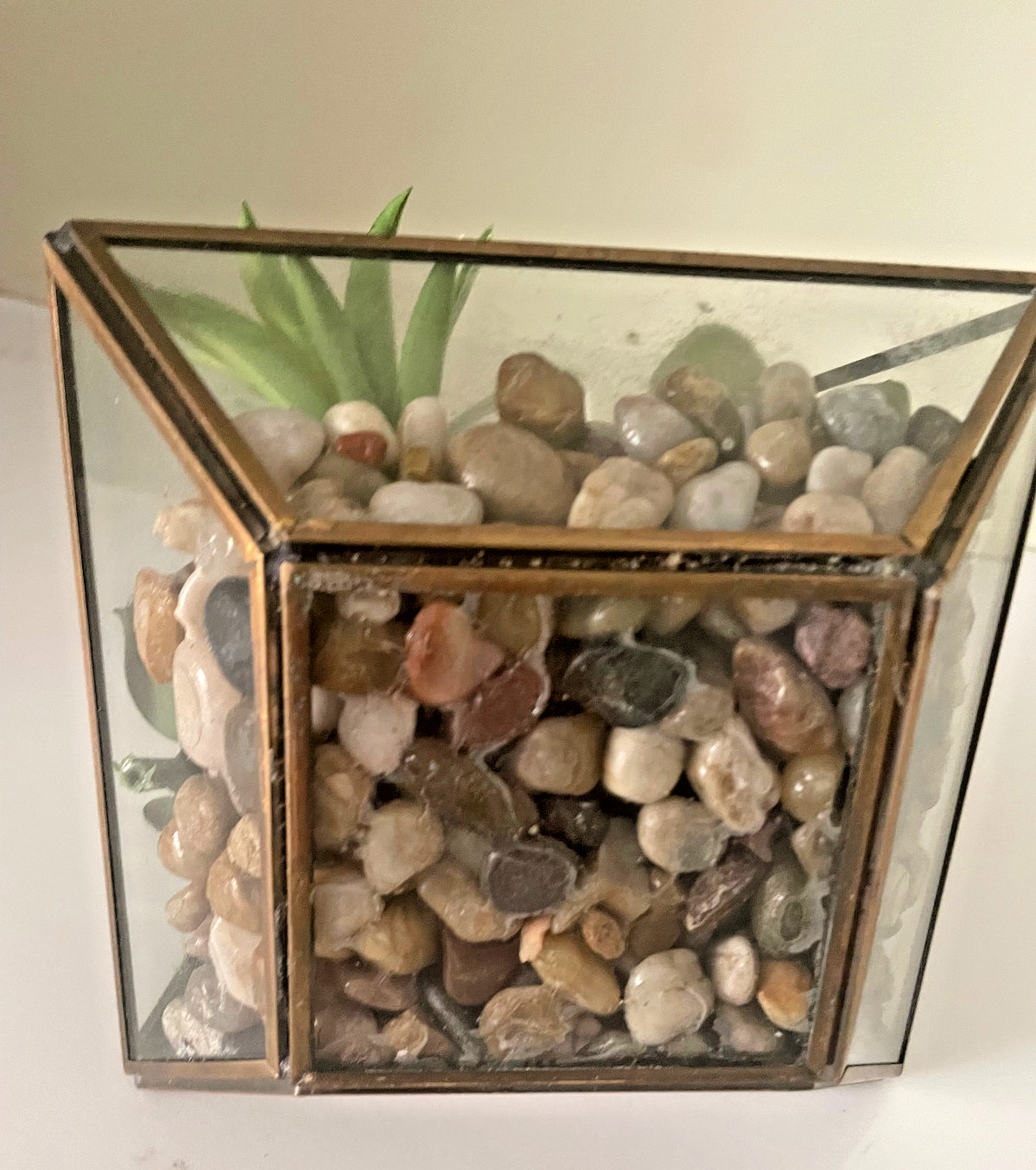 Artificial Potted Succulents Plants Hanging Glass Pyramid Arrangement