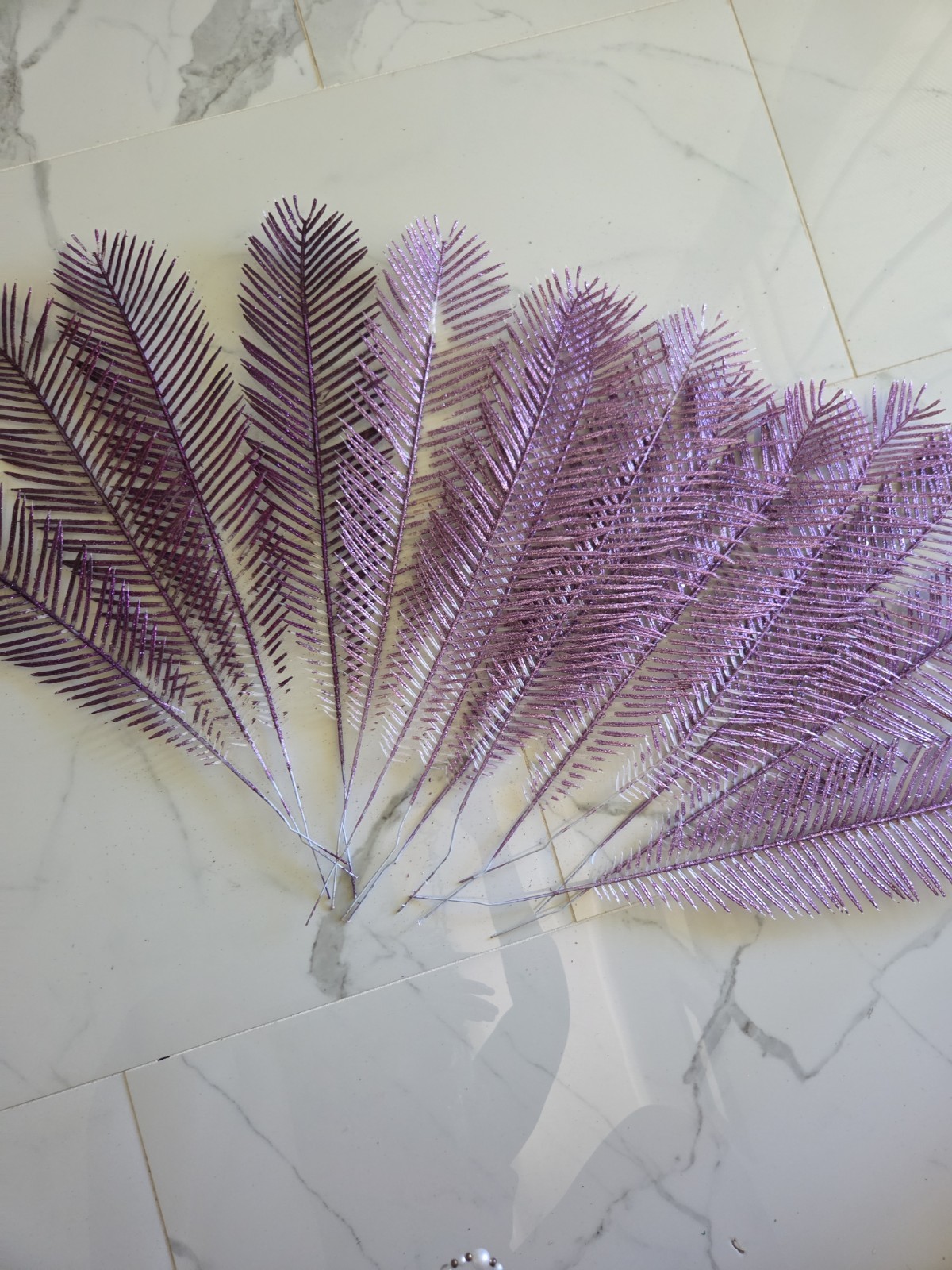 14 Pieces Purple Glittered Retro Plastic Forrest Fern, Size 15″
