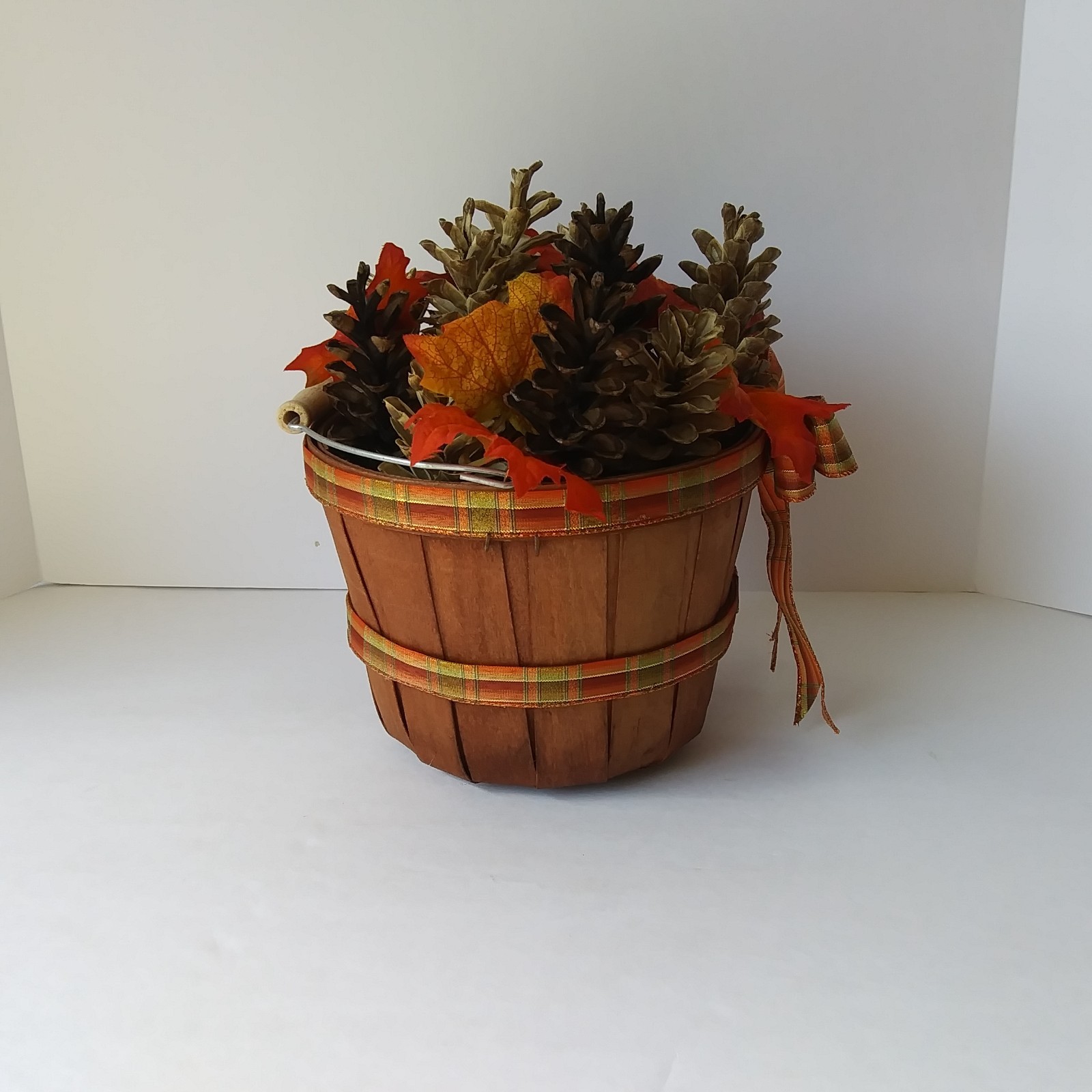 “Rustic Fall Pinecone Basket Centerpiece w/ Autumn Leaves & Plaid Bow Decor