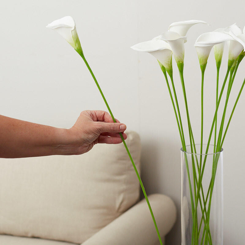 Package of 12 White Artificial Calla Lily 23″ Flower Stems