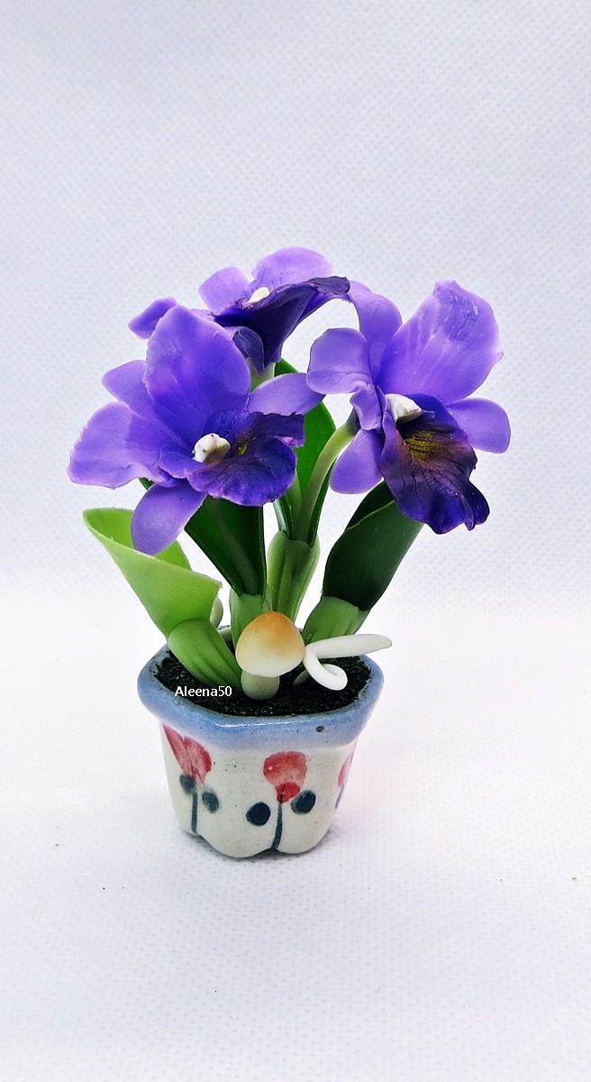 US Stock 3″H Hand-Clay-Crafted Artificial Mini Ruffled Cattleya Orchid-Potted