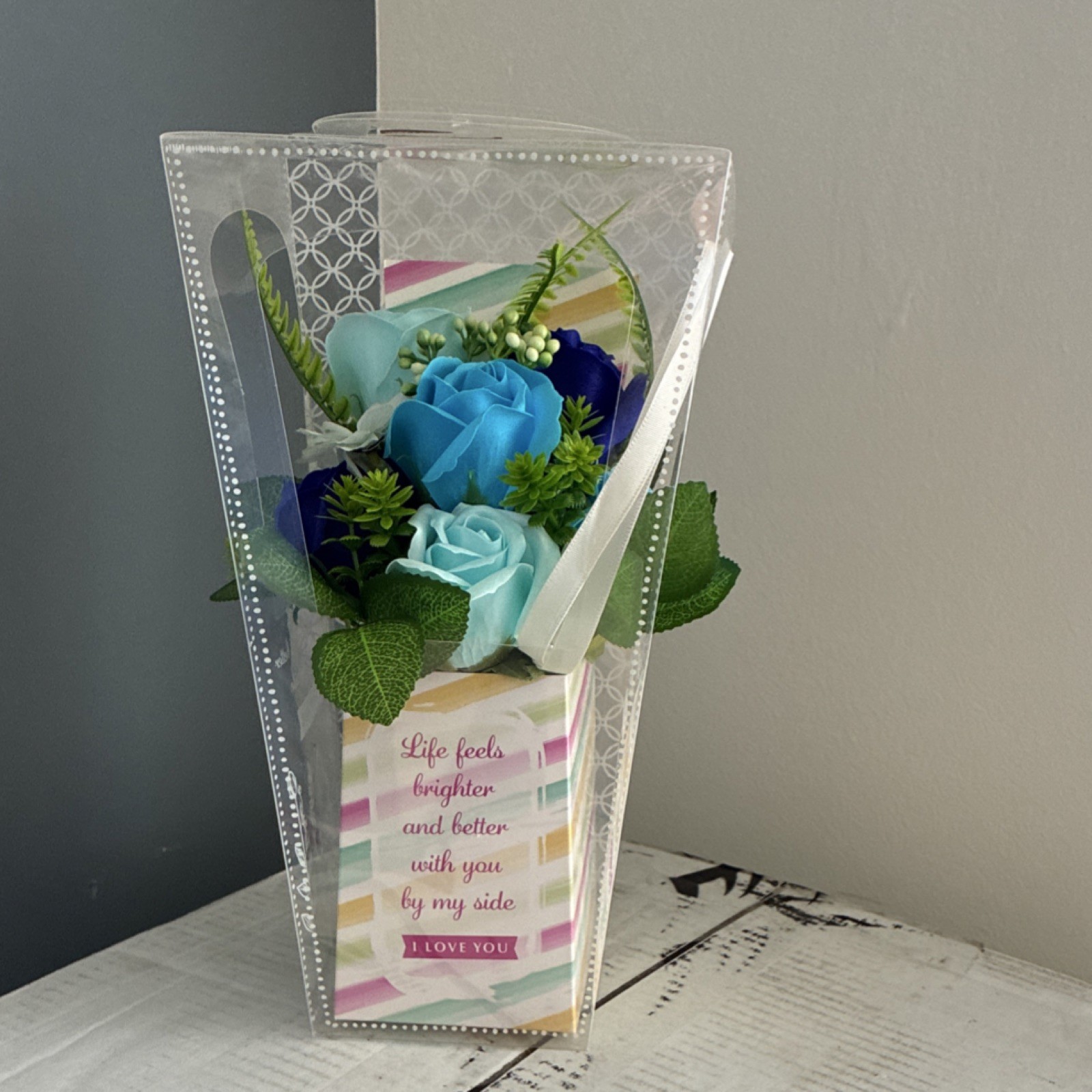Artificial Blue Rose Flower Box Arrangement for Wall Decor in Gift Packaging