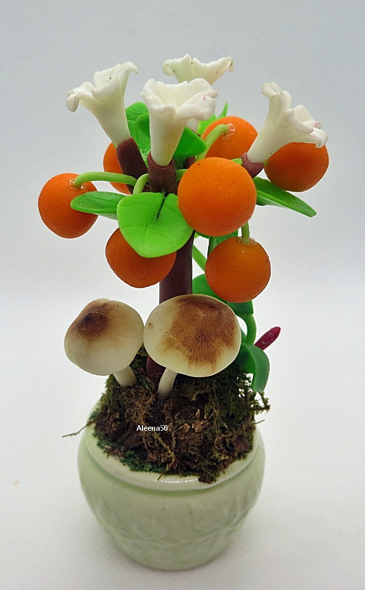 US Stock 4″H Handmade Air-Dry-Clay Miniature Orange Tree Arranged in Pot