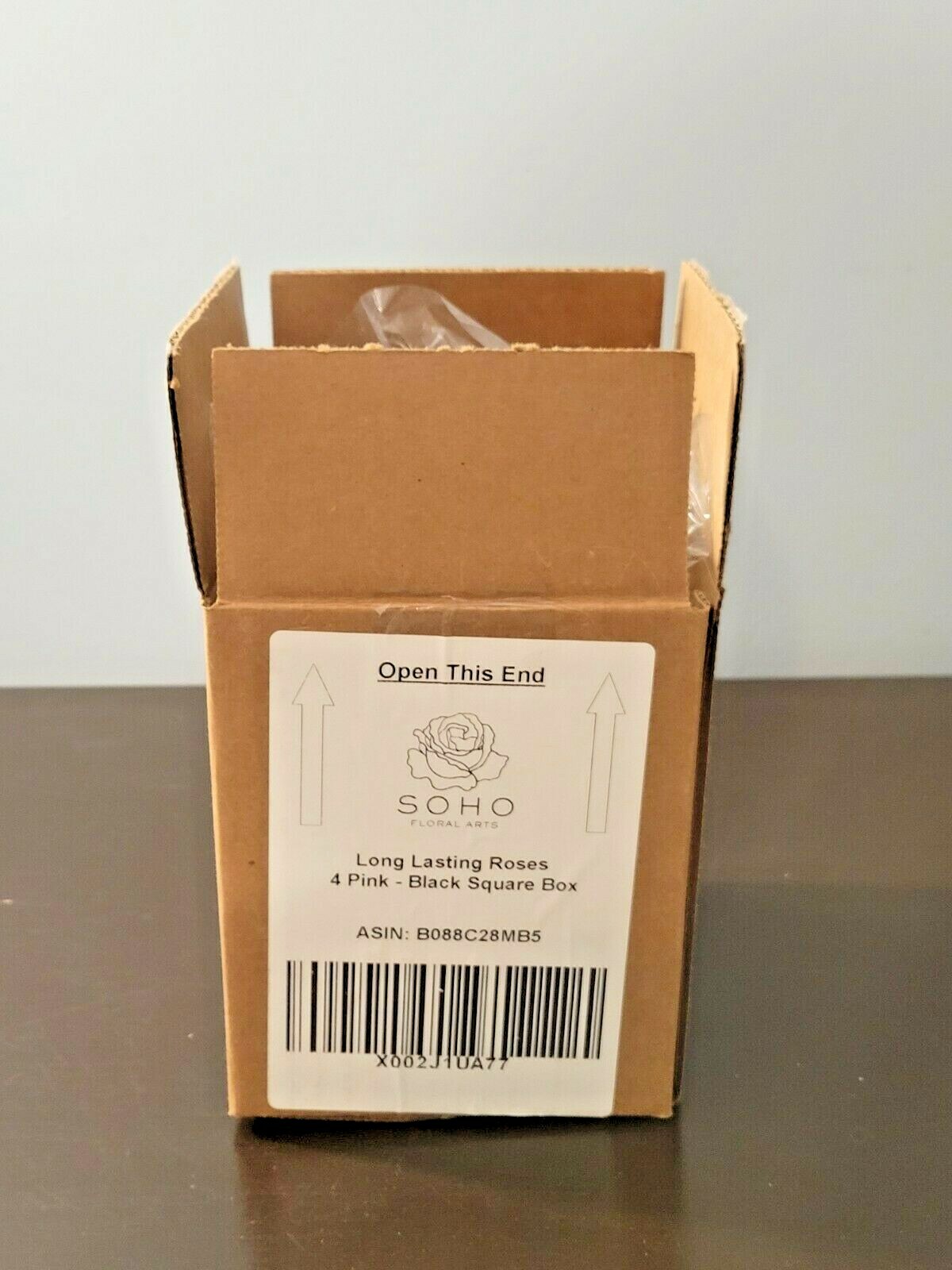 Soho Floral Arts 4 Real Long Lasting Pink Roses In A Black Box w/ Lid (NEW)