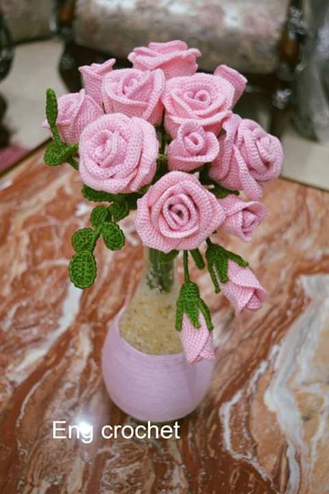 Flowers crochet bouquet decor rose floral handmade pinkish set of 10+the vase