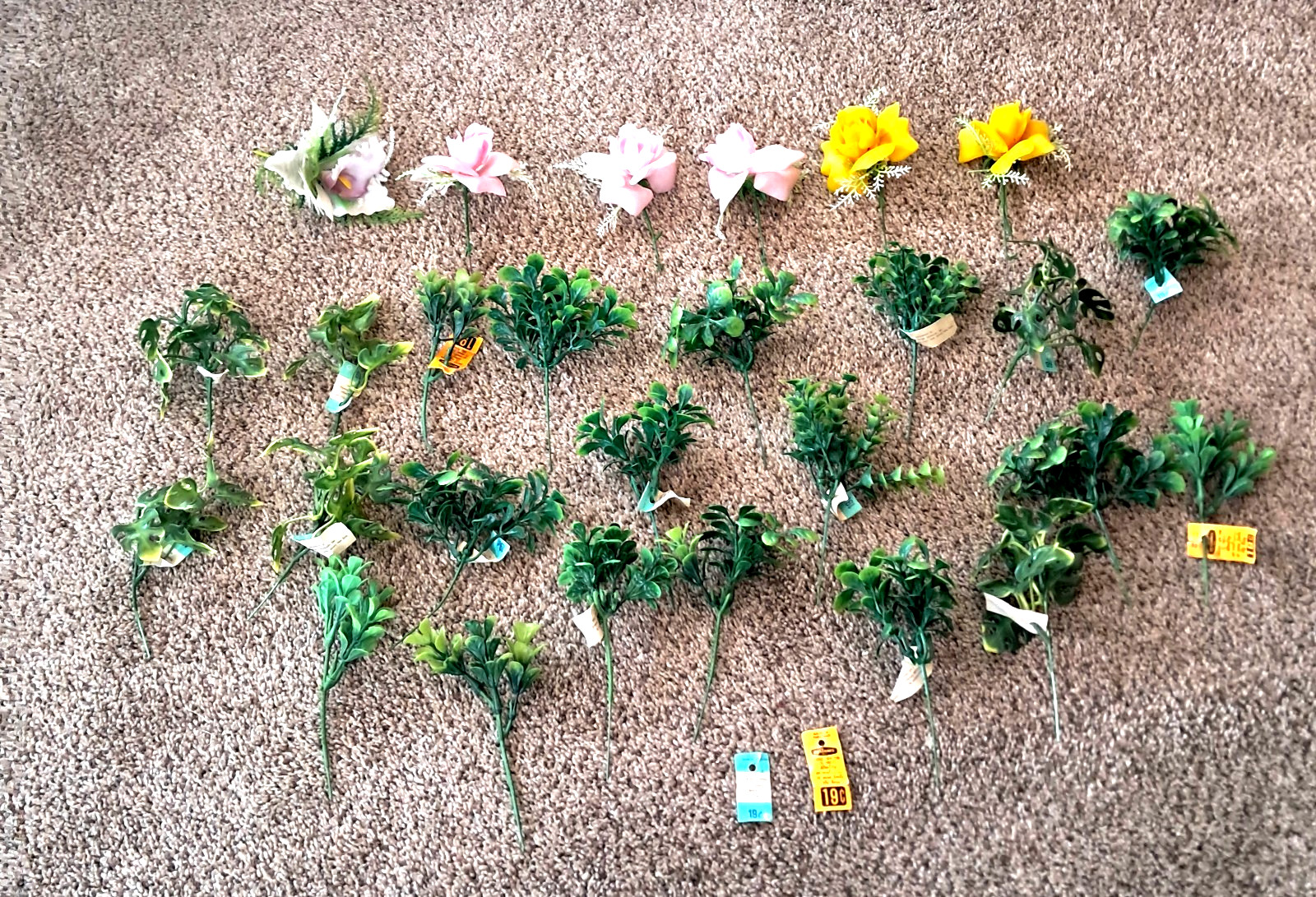 NOS 28 Pieces Vintage Retro Plastic Flowers and Greenery New with Tags