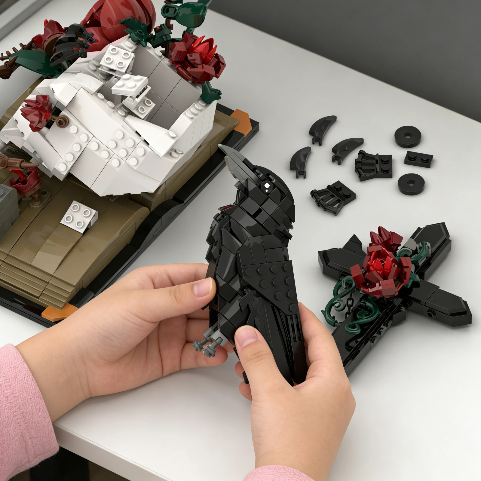 Raven Skull Roses Flower Building Blocks Set , Skull Planter Botanical Collectio