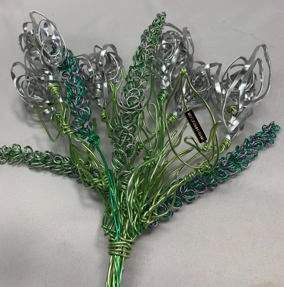 ONE MILLION ROSES Handmade Metal Rose Bouquet – WIRE FLOWERS