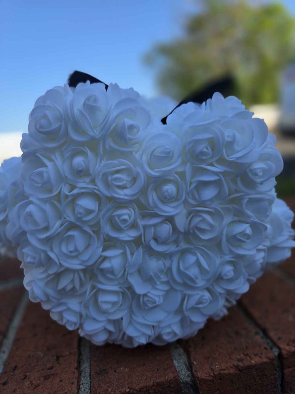 Artificial Flower Rose Dog for Mother’s Day Birthday/Valentine’s Day Grey/White