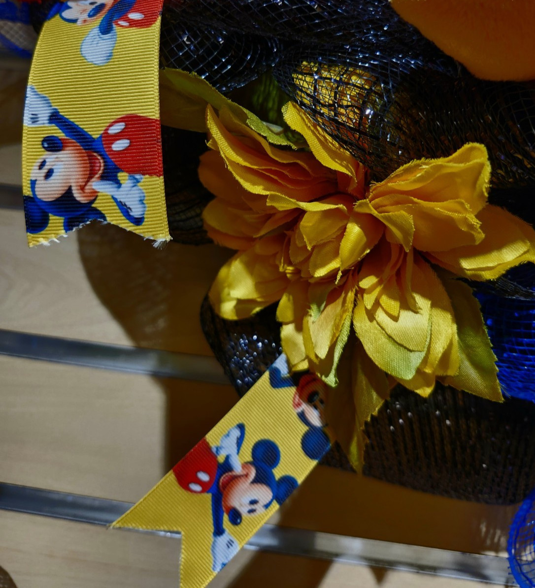 FREE Vibrant Red Blue Gold Black Mickey & Minnie Mouse Love Deco Mesh Wreath