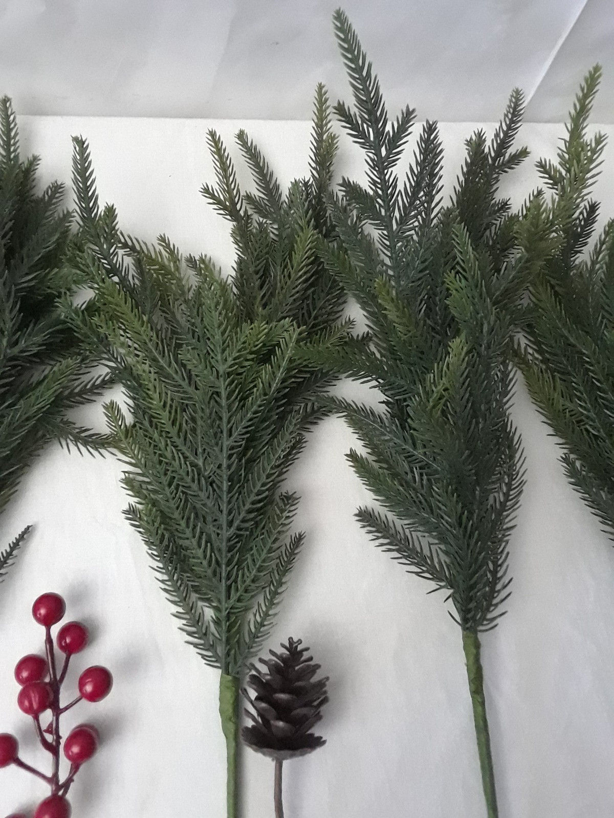 5 Indoor/Outdoor Artificial Spruce Pine 21 in Sprigs – Pine Cone – Berry Twig